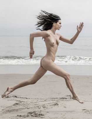 Kendall Jenner Naked Pictures
